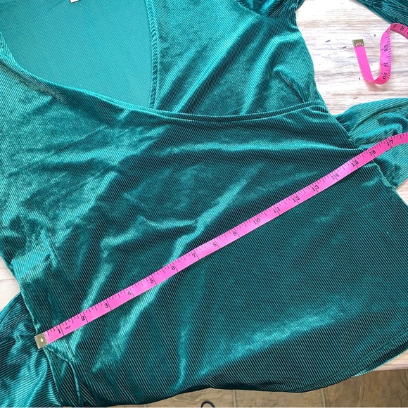 Express Velvet Ribbed Surplice Top - Picture 10 of 12